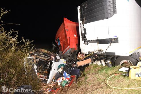 accident-mortel-12-morts-camion-mini-bus-sur-la-rcea-a-montb_2549767