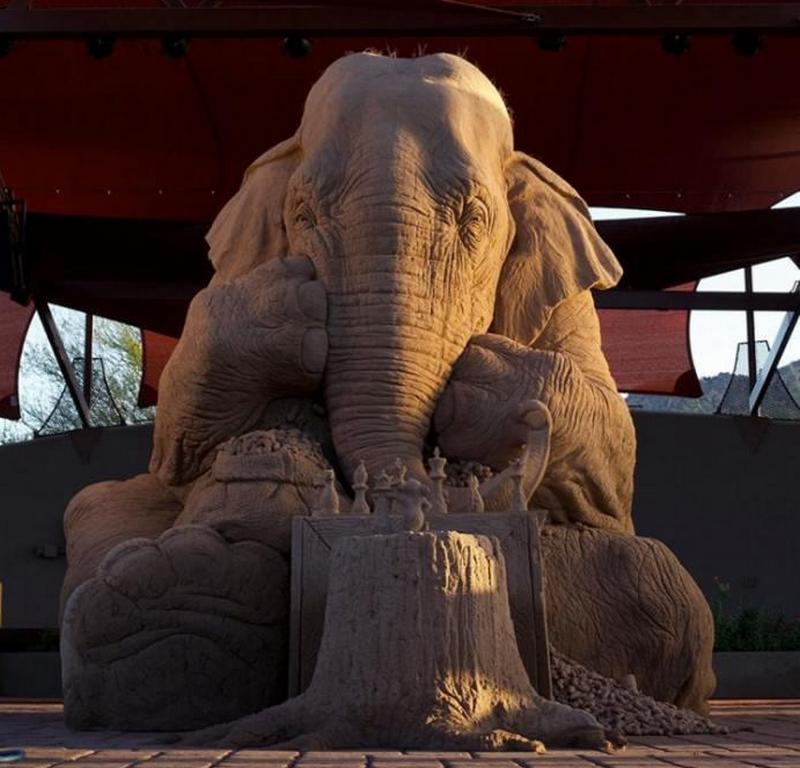 pesok skulptura slon