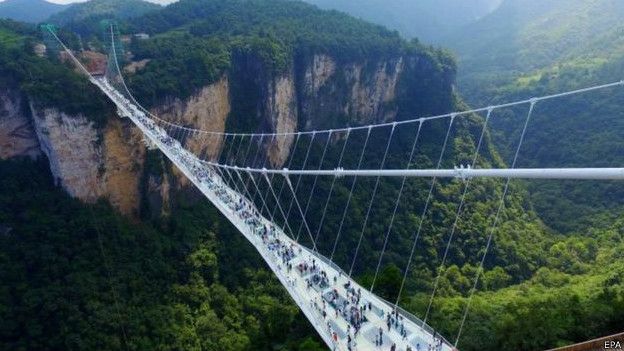 160820114232_china_glass_bridge_epa_624x351_epa