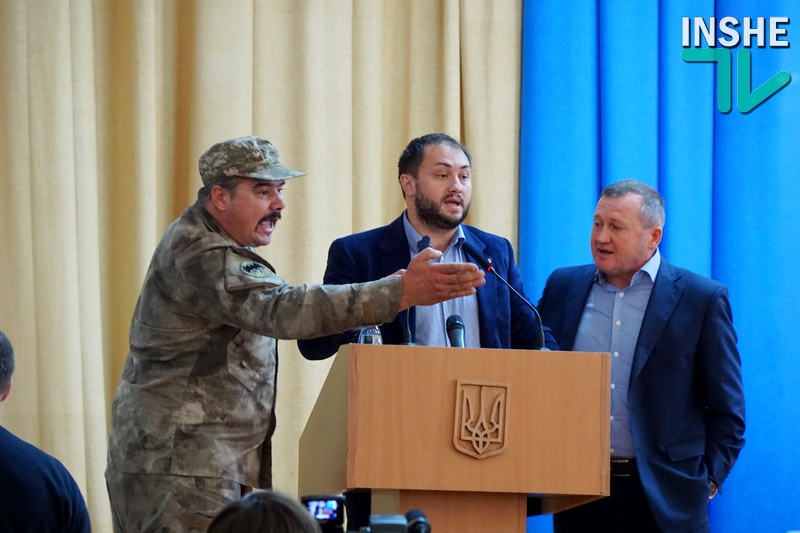 Слева направо: Олег Кравец, Максим Невенчанный, Сергей Чмырь