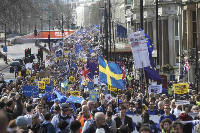 Demonstrators take part in a Unite for Europe march, as they head towards Parliament Square, in central London, Britain March 25, 2017. REUTERS/Paul Hackett