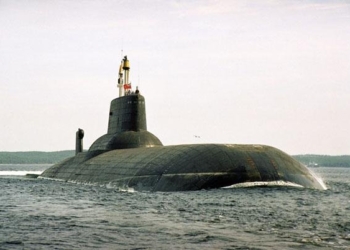 В Швеции тонет подводная лодка «Дмитрий Донской», Путин ведет себя, как во время трагедии с «Курском»