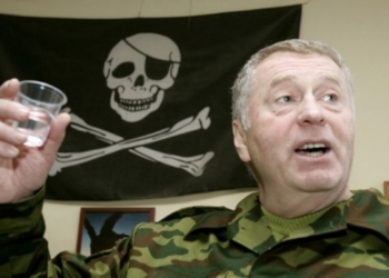 Нечего тут по ночам летать: Жириновский свалил вину за авиакатастрофу на главу Total