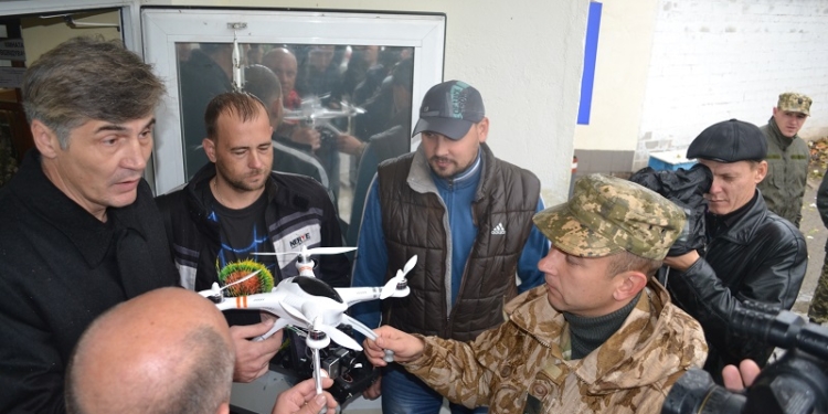 Николаевским десантникам передали беспилотник и бронированный КрАЗ