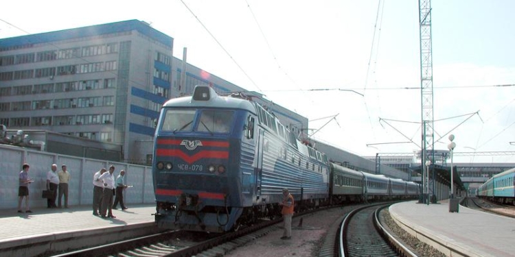 Осенние школьные каникулы «назначили» дополнительный поезд Николаев-Киев