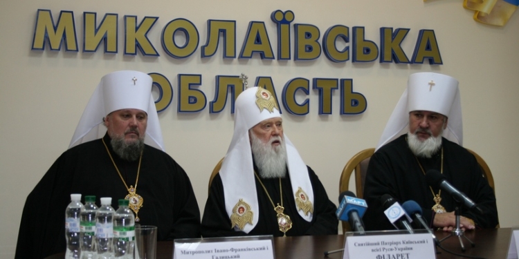 О войне и мире, помощи церкви и едином крещении – Патриарх Филарет в городе, победившем сепаратизм