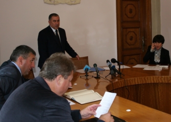 День выборов в Николаеве: порядок должен быть не только на участках, но и во дворах, чтобы перед иностранными наблюдателями стыдно не было