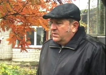 Неизвестные в балаклавах подожгли дом, где жили штабисты кандидата Василия Капацыны