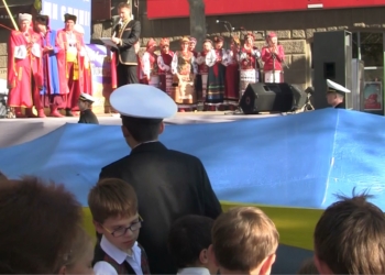 Пока мы едины, мы непобедимы: На Советской праздновали День украинского казачества