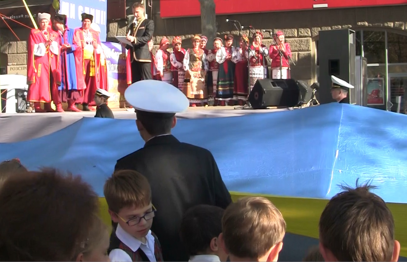 Пока мы едины, мы непобедимы: На Советской праздновали День украинского казачества
