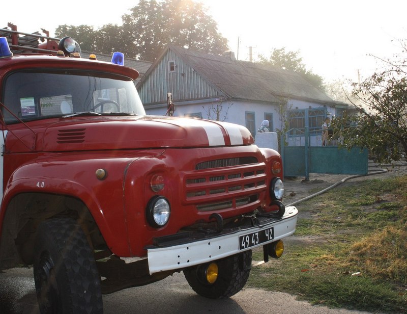 Не прощающий мелочей огонь: женщина с 4-летним сыном из Гурьевки спаслась, а очаковский пенсионер – нет 1