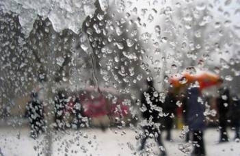 Погода нас не радует. В ближайшие дни ожидается мокрый снег, дождь и гололедица