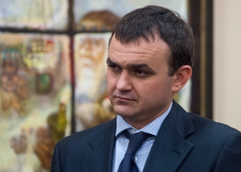 Ну, если губернатор расписывается в бессилии…Мериков пожаловался на «генералов песчаных карьеров»