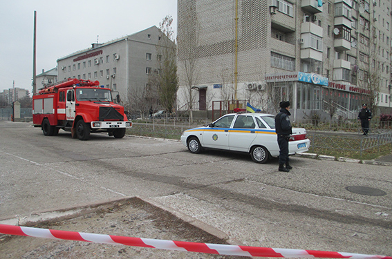 Минирование “Николаевоблэнерго”: Пока электрики митинговали “за работу”, их работу пообещали взорвать