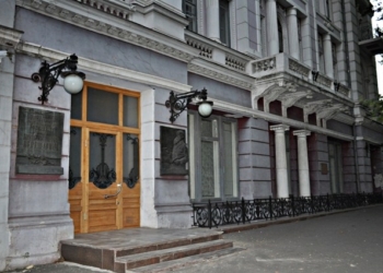 Искусство с Майданом. В музее имени Верещагина открыли выставку