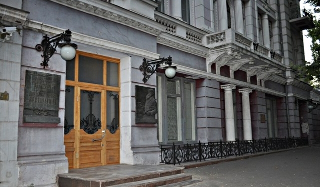 Искусство с Майданом. В музее имени Верещагина открыли выставку