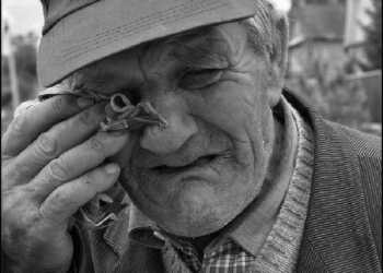 Чаще говорите со своими стариками. Еще один 91-летний николаевец обменял 13 тыс.грн. на бумагу