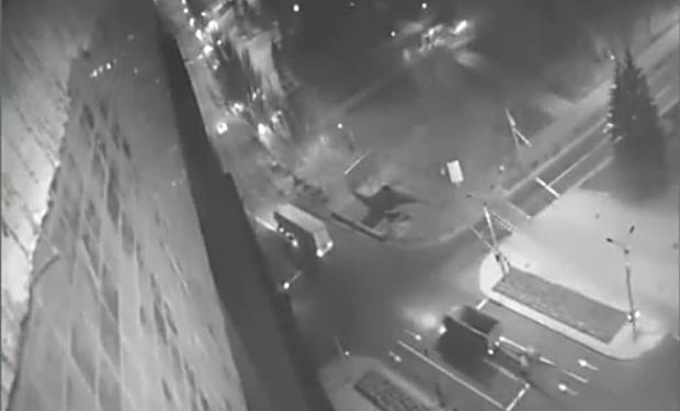 СНБО показало видео, на котором «гумконвой» буксирует оружие. Россия все отрицает