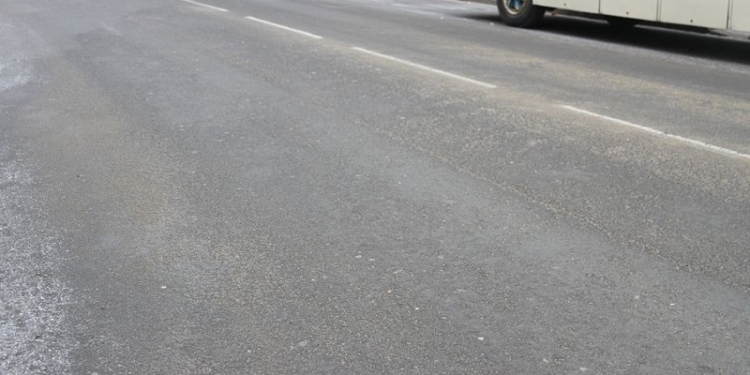 Николаевские магистрали уже обрабатываются противогололедной смесью