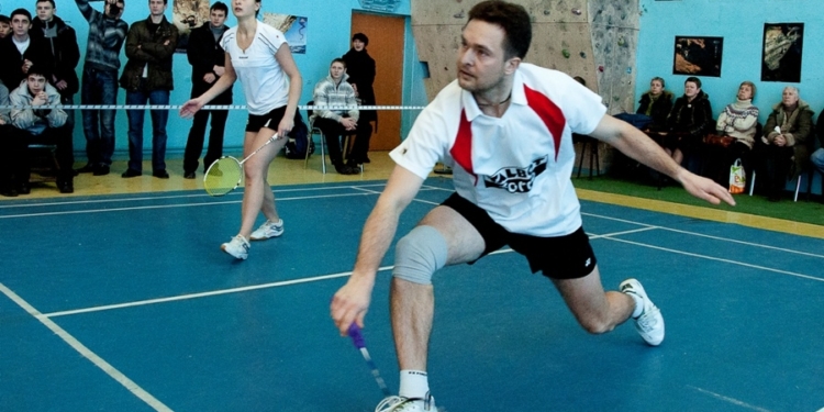 Кубок города по бадминтону выиграла команда «Николаев»