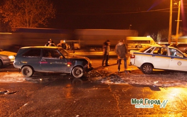 Вечернее ДТП на ПГС: разбиты 5 машин, сотрудник ГАИ в больнице