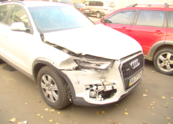 Депутат Клюс пытается добиться справедливости после ДТП с машиной ППС. А «простым смертным» каково?