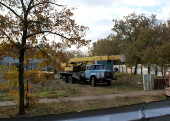 Жители ЮТЗ напрасно писали Гранатурову. Но как только пригрозили бессрочным пикетом, в мэрии зашевелились