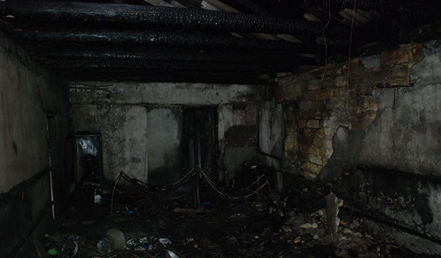 Масштабный пожар в Очаковском районе помогали тушить военные