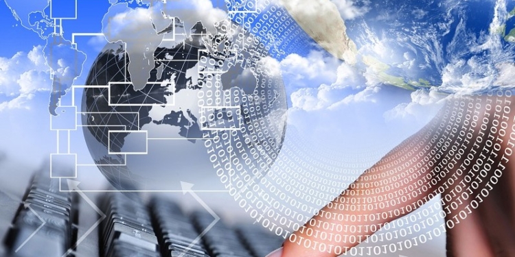 Студенты, радуйтесь: с завтрашнего дня вы сможете покупать льготные билеты на поезд через Интернет