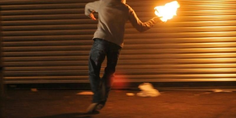 В Николаеве задержали молодняк, подозреваемый в поджоге киосков, банкоматов и религиозных зданий