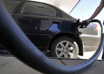 Мало того, что некачественное, так еще и не доливали: на АЗС в Николаеве активно «химичили»