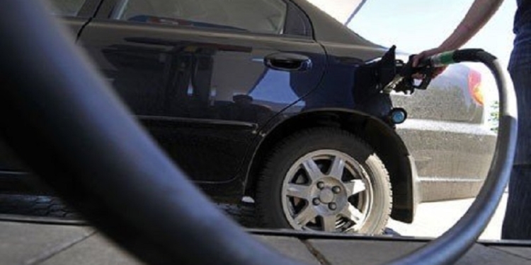 Мало того, что некачественное, так еще и не доливали: на АЗС в Николаеве активно «химичили»