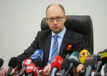 Яценюк назвал кандидатов на министерские портфели