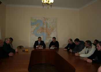 «Одиозная личность, клейма негде ставить – и Центральный район!» – общественники принесли Гранатурову письмо-протест против его кадровых планов