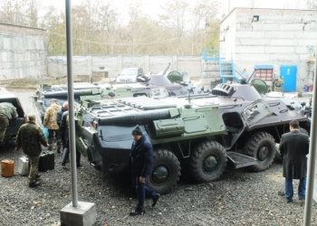 «Морские котики» получили отремонтированные БТРы