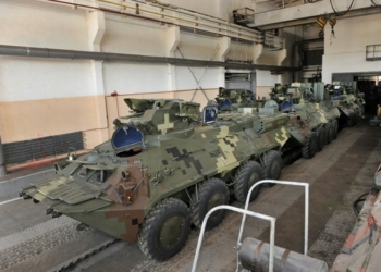 С минобороновских БТРов сняли, на БТРы по контракту поставили: военная прокуратура расследует дело о запчастях на «Николаевском бронетанковом заводе»