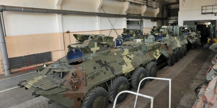 С минобороновских БТРов сняли, на БТРы по контракту поставили: военная прокуратура расследует дело о запчастях на «Николаевском бронетанковом заводе»