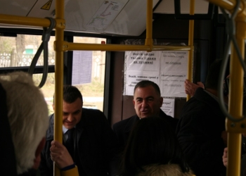 «А ну-ка, поедем кататься»: Юрий Гранатуров и Вадим Мериков дали пресс-конференцию в новом троллейбусе