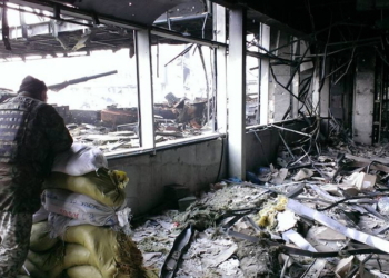 В Донецке продолжается бой за аэропорт