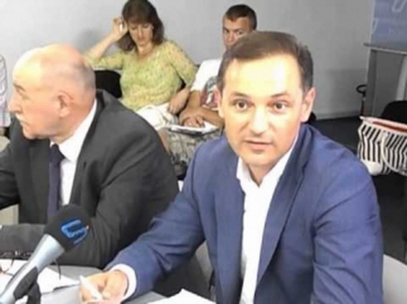 "Укрэнерго" остался без руководителя. Константин Ущаповский написал "По собственному..." 2 "Укрэнерго" остался без руководителя. Константин Ущаповский написал "По собственному..." 1