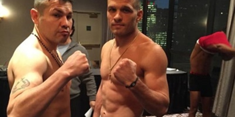 Николаевский боксер Сергей Деревянченко одолел американца Рауля Муньоса