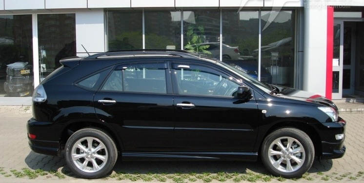 В Николаеве на Советской угнали «Lexus RX»