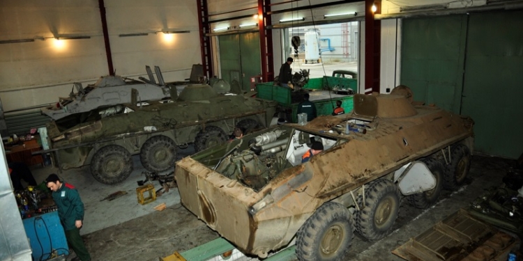 В Южноукраинске обкатали отремонтированные автотранспортниками Южно-Украинской АЭС БТРы