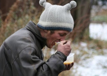 Проявите милосердие: подскажите бездомным, где в Николаеве они могут согреться