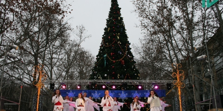 Николаевцев приглашают на новогодние приключения со сказочными героями