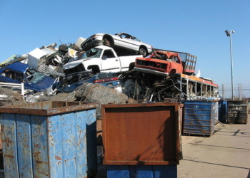В Николаеве студент-двоечник остался без денег и решил сдать чужую машину на металлолом