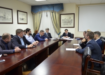 «Воины света»: Мериков послал народных депутатов – оббивать пороги