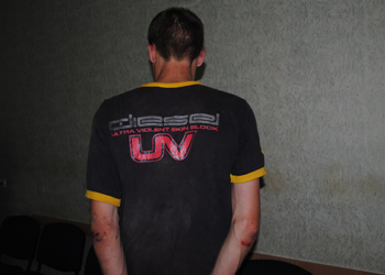 «Подогрели, обобрали»…В Николаеве бездомный напоил и раздел случайного пассажира