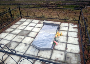 Надругались над могилами. На старом кладбище задержали вандалов