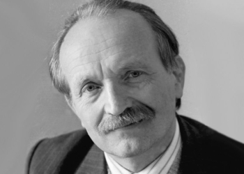 В Вознесенске открыли памятную доску Вячеславу Чорноволу